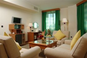 Junior Suite, Italian